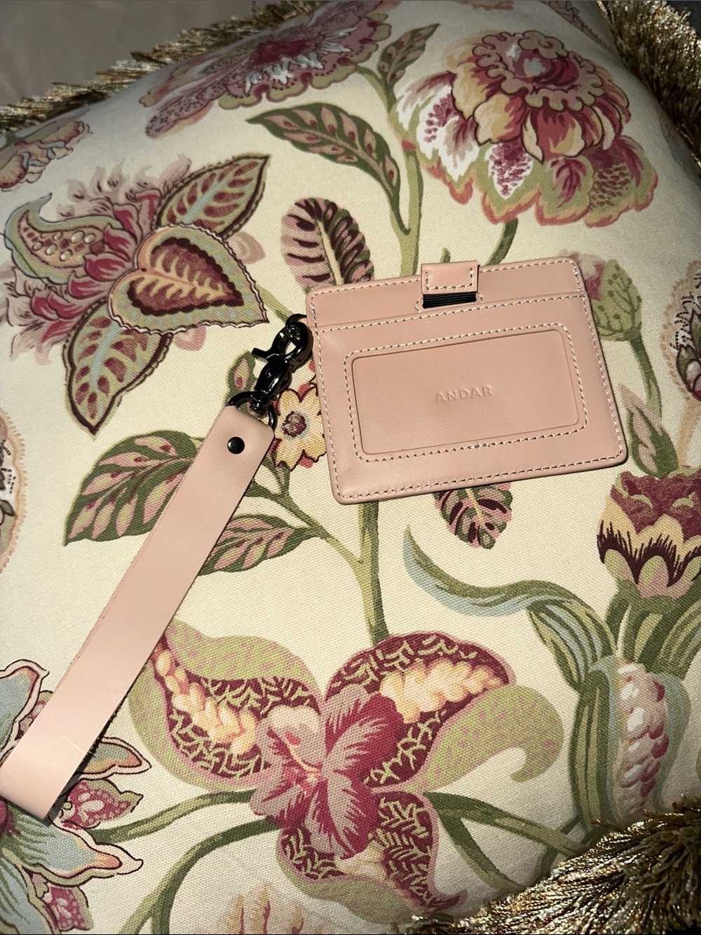 Andar Blush/Taupe Leather Card & Key Holder with Detachable Wrist Strap NWOT